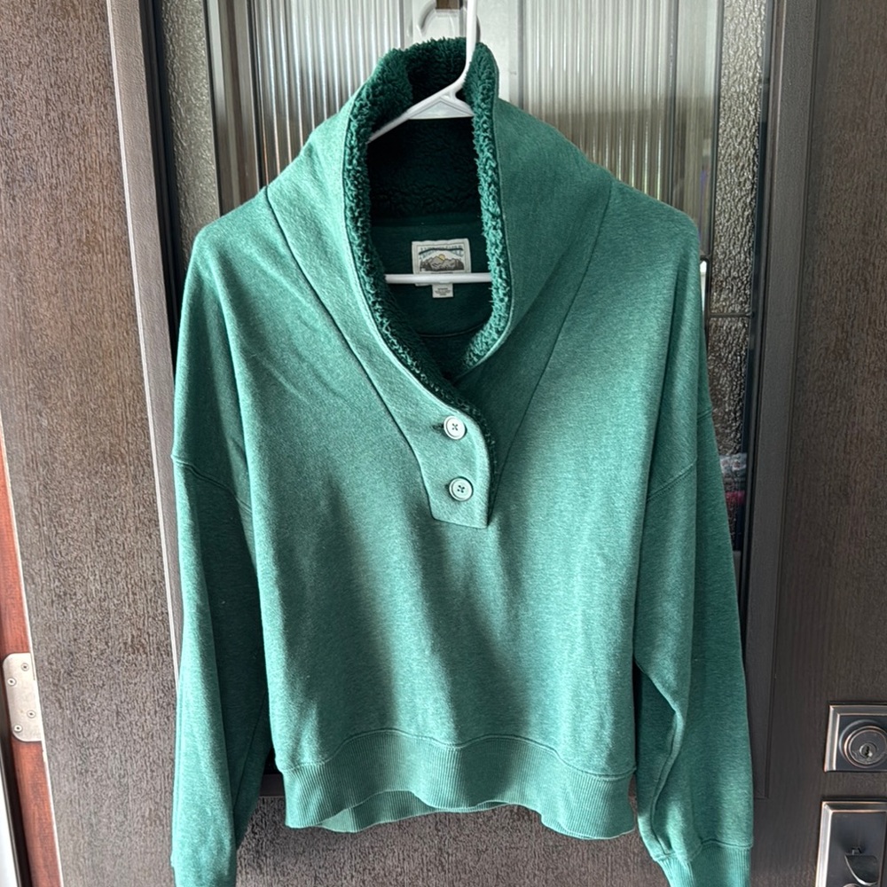 American Eagle Outfitters Green Cowl Neck Sweater/Sweatshirt